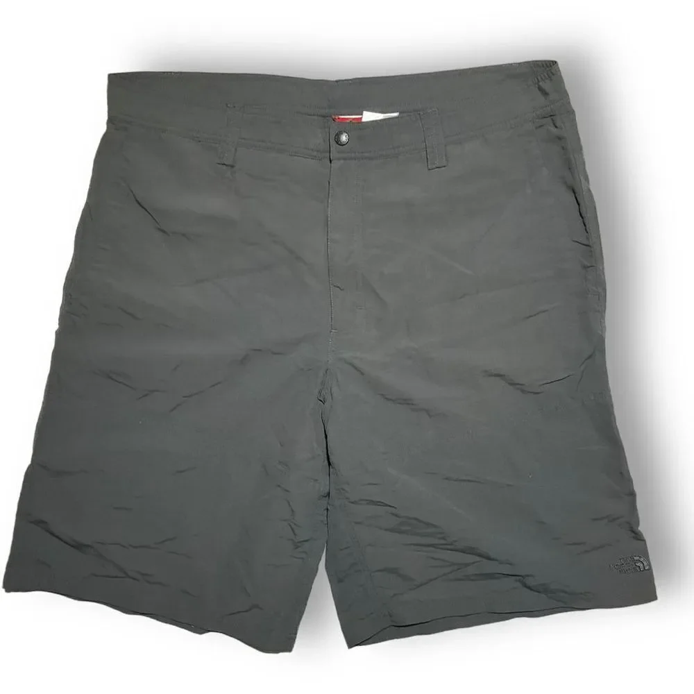 🏕️ The North Face Men’s Nylon Shorts Sz 40 Rugged Comfort w/ Clean White Stripe